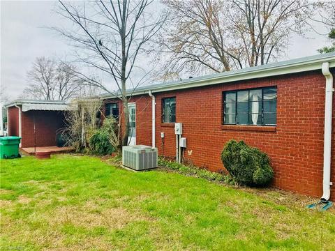 401 Hill St, King, NC 27021 photo 6