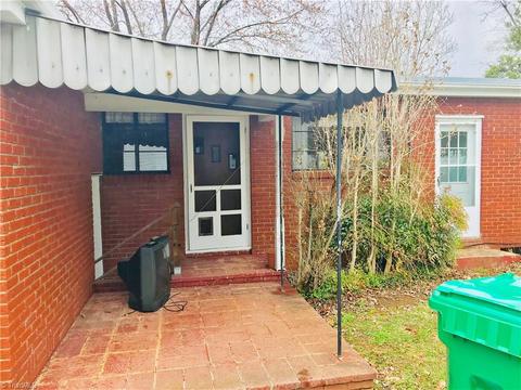 401 Hill St, King, NC 27021 photo 5