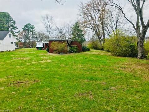 401 Hill St, King, NC 27021 photo 17