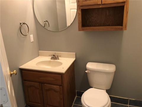 878 Eli Moore Ct, High Point, NC 27265 photo 23