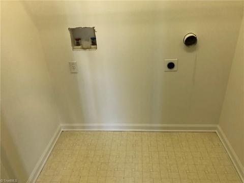 878 Eli Moore Ct, High Point, NC 27265 photo 28