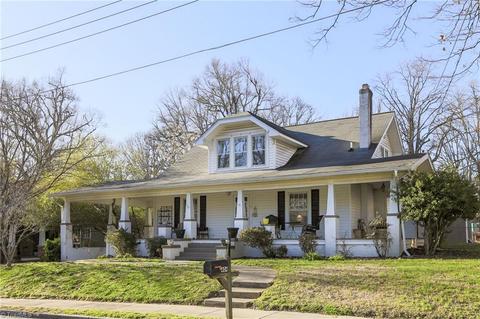 404 Spring St, Thomasville, NC 27360 photo 4