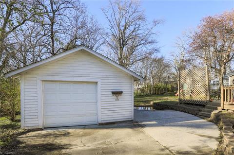 404 Spring St, Thomasville, NC 27360 photo 28