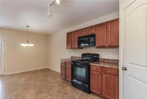 103 Kutter Dr, Elon, NC 27244 photo 4