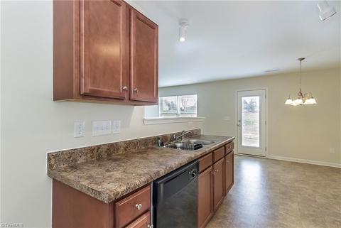 103 Kutter Dr, Elon, NC 27244 photo 5