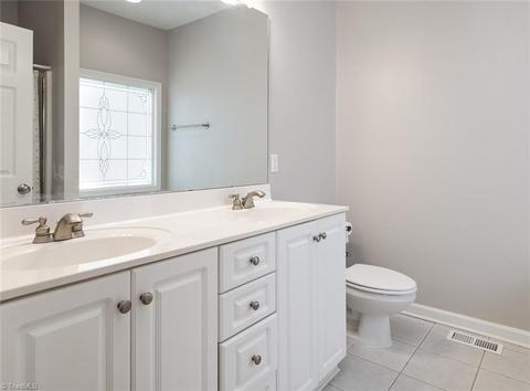 2334 Azure Ct, High Point, NC 27265 photo 13
