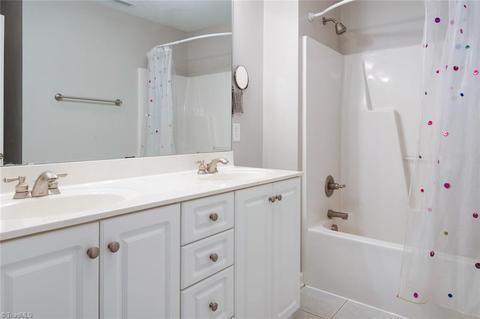 2334 Azure Ct, High Point, NC 27265 photo 20