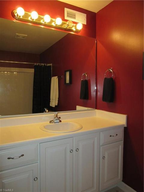 2680 Ingleside Dr #2C, High Point, NC 27265 photo 17