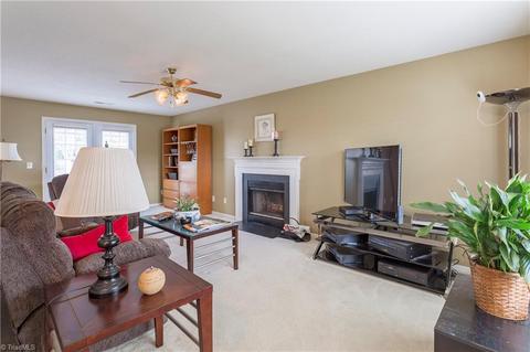 3972 Crocker Pl, High Point, NC 27265 photo 6