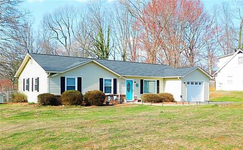 103 Cascade Ct, King, NC 27021 photo 1