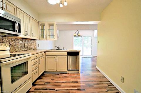 160 Golfview Dr, Bermuda Run, NC 27006 photo 5