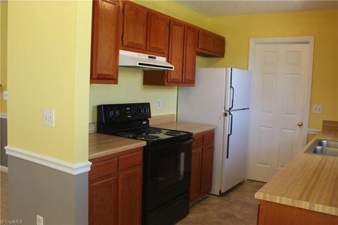 1502 Prelude Ct, High Point, NC 27265 photo 9