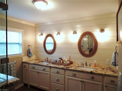 2002 La Dora Dr, High Point, NC 27265 photo 19
