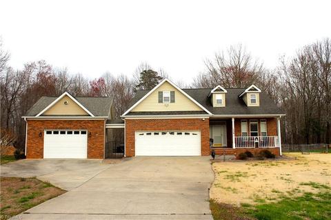 138 Mcgee Ct, Advance, NC 27006 photo 1