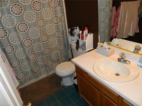 1116 English Ct, Trinity, NC 27370 photo 9