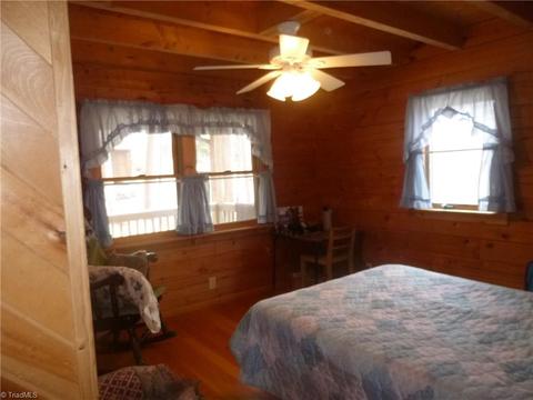 715 Lands End, Denton, NC 27239 photo 10