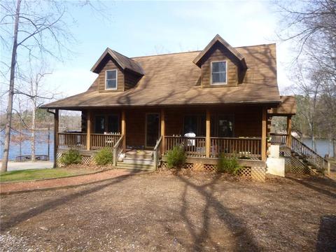715 Lands End, Denton, NC 27239 photo 1