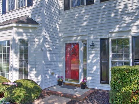 3692 Shadow Ridge Dr, High Point, NC 27265 photo 2