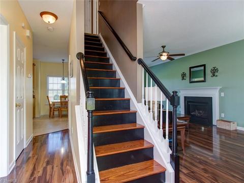 3692 Shadow Ridge Dr, High Point, NC 27265 photo 4