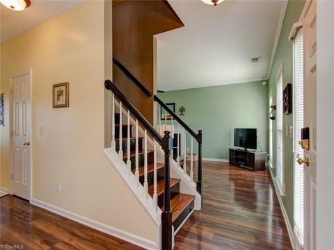 3692 Shadow Ridge Dr, High Point, NC 27265 photo 3