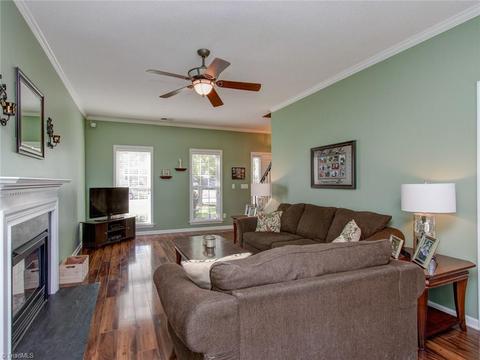 3692 Shadow Ridge Dr, High Point, NC 27265 photo 9