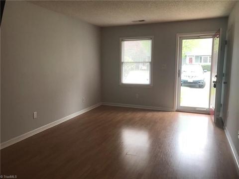 3058 Windchase Ct, High Point, NC 27265 photo 5