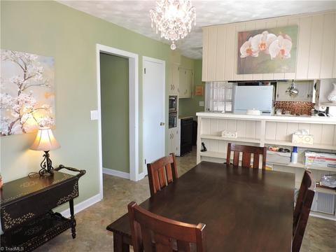 408 E Devon Dr, Mount Airy, NC 27030 photo 18