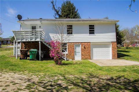 2611 Ingram Rd, High Point, NC 27263 photo 3