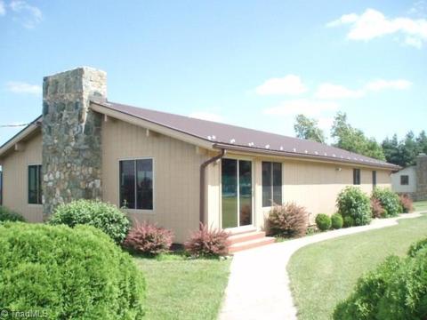 51 Panorama Dr, Fancy Gap, VA 24328 photo 14