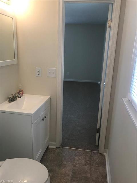 3604 Stonehurst Pl, High Point, NC 27265 photo 11