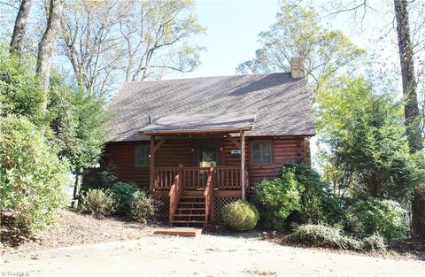 919 Cascade Trl, Fancy Gap, VA 24328 photo 1