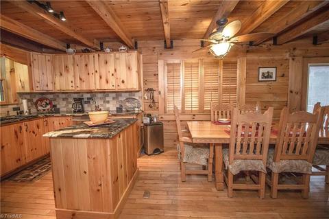 919 Cascade Trl, Fancy Gap, VA 24328 photo 6