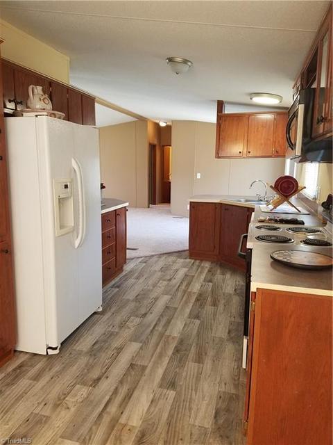 2006 High Bridge Rd, Pinnacle, NC 27043 photo 12