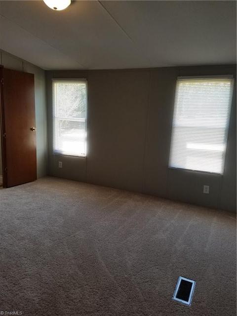 2006 High Bridge Rd, Pinnacle, NC 27043 photo 18
