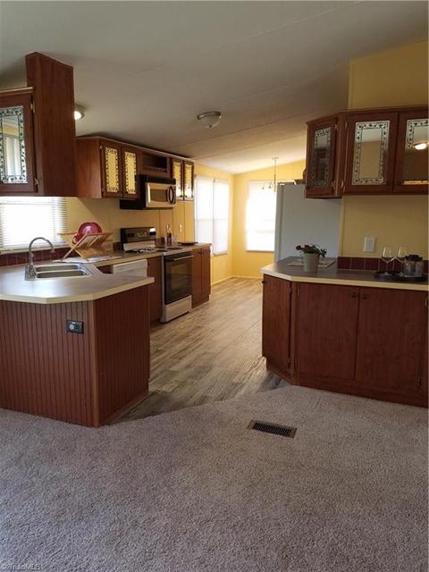 2006 High Bridge Rd, Pinnacle, NC 27043 photo 13