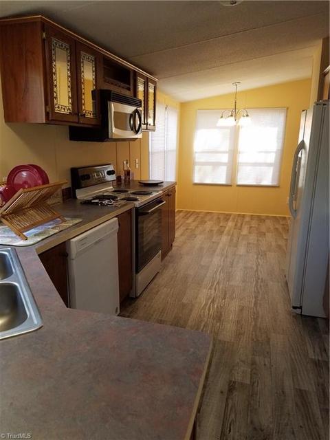 2006 High Bridge Rd, Pinnacle, NC 27043 photo 11