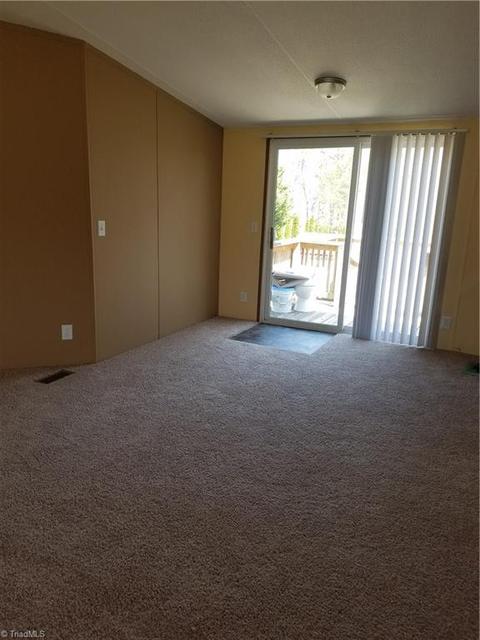 2006 High Bridge Rd, Pinnacle, NC 27043 photo 9