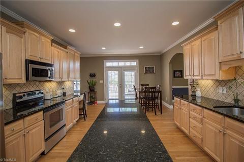 7502 Fox Chase Dr, Trinity, NC 27370 photo 8