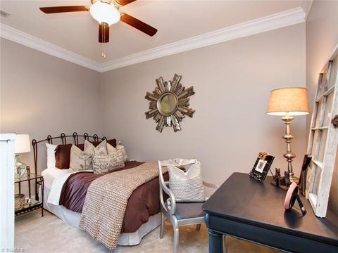 678 Nikyle Cir, High Point, NC 27265 photo 14
