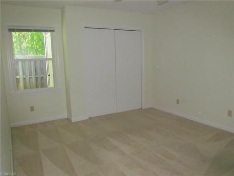 3130 Windchase Ct, High Point, NC 27265 photo 8