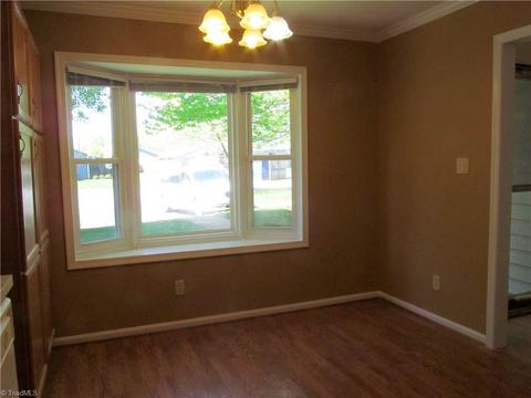3130 Windchase Ct, High Point, NC 27265 photo 4