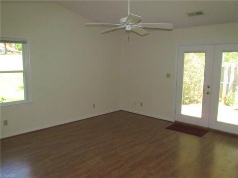 3130 Windchase Ct, High Point, NC 27265 photo 7