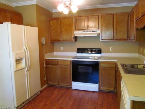3130 Windchase Ct, High Point, NC 27265 photo 3