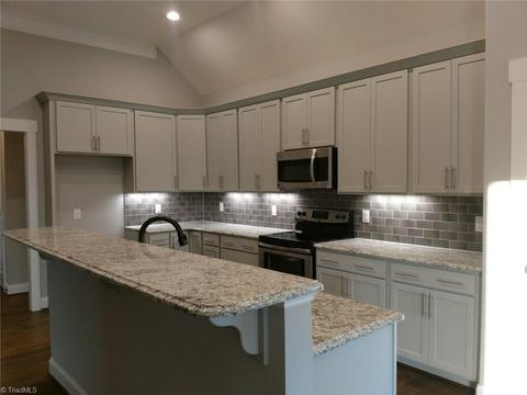 4237 Bordeaux Dr, Trinity, NC 27370 photo 5