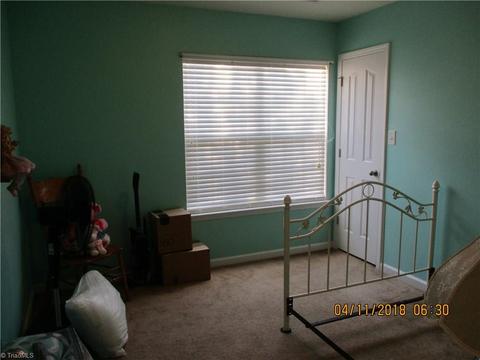 2212 Rindle Dr, High Point, NC 27262 photo 3