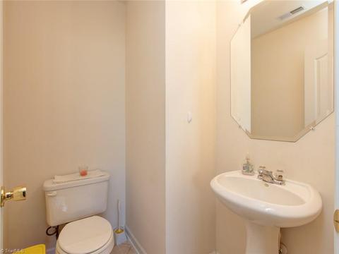 1132 Hawick Dr, High Point, NC 27264 photo 16