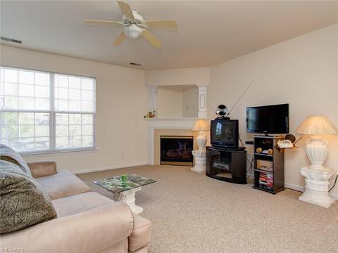 1132 Hawick Dr, High Point, NC 27264 photo 8