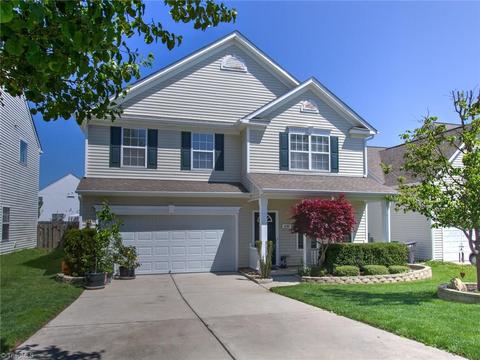 1132 Hawick Dr, High Point, NC 27264 photo 3