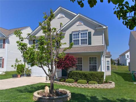 1132 Hawick Dr, High Point, NC 27264 photo 1