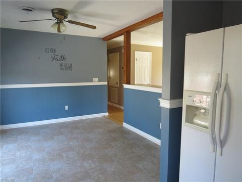 7701 Summitridge Dr, Browns Summit, NC 27214 photo 6